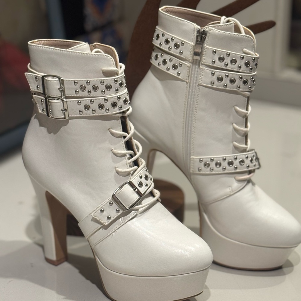 White Studded Platform Lace-Up Boots – Buckle Detail High Heel